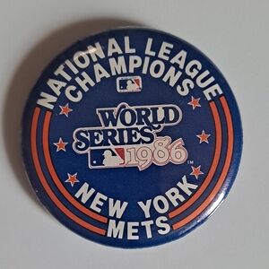 1986 New York Mets World Series Pinback Button World Series Champions Button
